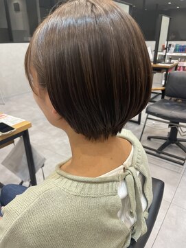 アチーブリス(achieve Liss) ショートボブ襟足スッキリ大人キレイショートボブ20代30代40代