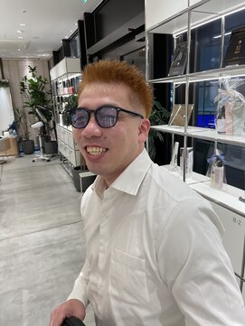 ステアケース 武蔵小杉店(stair:case) ハイトーンフェードショート