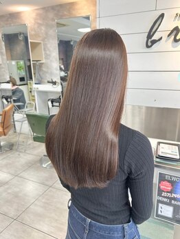 限られたサロンでしか取り扱いの出来ない特別な最高級トリートメント【oggiotto】髪の美を求める方に大人気