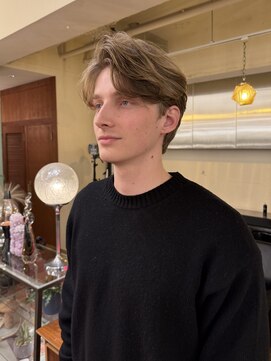 ランプ 代官山(the lamp) センターパートショートパーマ ニュアンスパーマフェザーパーマ