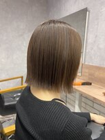 モク(mok)&nbsp;あごした3cm切りっぱなし外ハネボブ