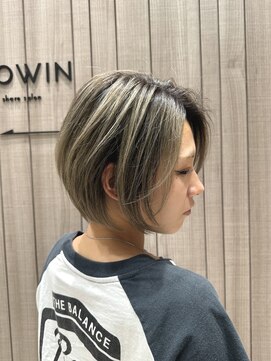 フリーダムガーデン 岡山駅前店(freedom garden) 10代20代30代大人色気ショートレイヤー/シャドールーツ
