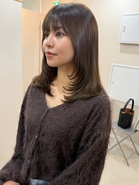 カミエ(kamie) グレージュミディアム×大人っぽい透け感カラー