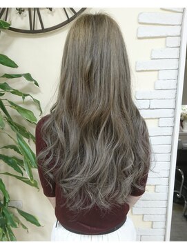 クレア(CREA) 透明感カラー　ホワイティーアッシュ☆