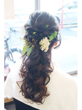 ベル(BELL) ウエディング髪型生花髪飾り　【BELL桜新町/用賀】