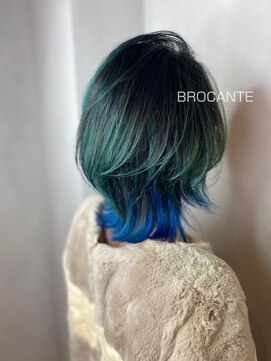 ラトリエ ブロカント 立川北口店(L'atelier BROCANTE) インナーカラー 派手髪 ボブルフ アニメカラー 青髪