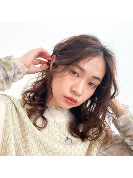 クーラ(Cura) *コテ巻き風デジタルパーマ・マロンブラウン