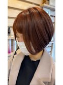 大人可愛いショートボブツヤ髪ブラウンナチュラル