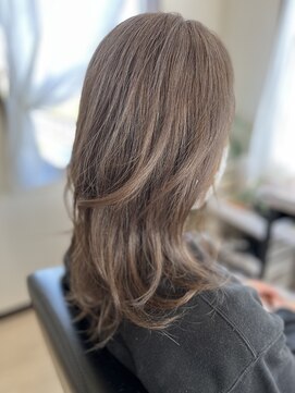 コア フィール ア デイ(COIFFURE A DAY) 【シルバーアッシュカラー】M3D髪質改善メニュー