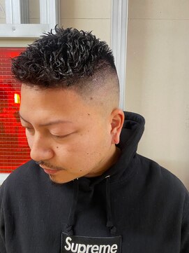 メリケンバーバーショップ トーキョー(MERICAN BARBERSHOP TYO) ハイライト/マッシュパーマ/ウルフ/アッシュブラック