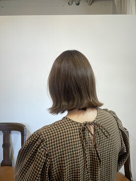 コッチ(kocchi.) グレーベージュニュアンスカラーグレージュカラーレイヤーロング