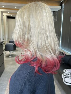 エイチ(H) xブリーチ/イメチェン/ホワイトブロンド/外ハネボブ/美髪/