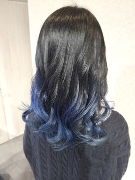 モンド ホリスティック ヘアー(MONDE Holistic Hair) 裾カラーブルー