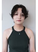 女性らしさのあるラフなパーマ