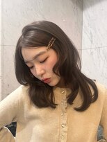 シア(sia)&nbsp;ベージュブラウン×レイヤーカット