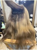 ブリーチ毛も高難易度縮毛矯正で艶髪ストレート♪
