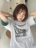 サンバレー(SUNVALLEY) 顔まわりレイヤー×シースルーバングの小顔ボブ