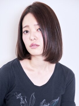 アミ 八王子(amie) ♪センターパート×暗髪×ワンカールロブ♪