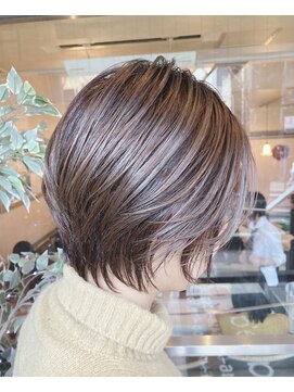 レア 中野(Le'a) Le'a齋藤【大人気大人くびれショート】ボブ/収まり/軽い/艶/3D