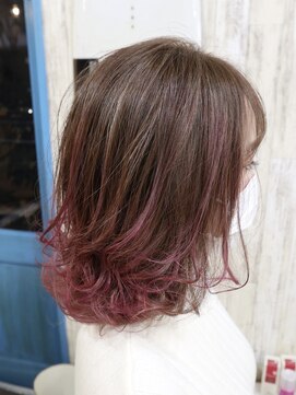 アルル ヘアー(ALULU HAIR) ピュアな個性と透明感『裾ピンク』