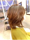 やわらかピンクベージュ