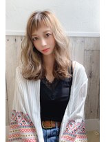 サニーズ(SUNNY'S by CONKS) ハイトーンロングのゆるまきスタイル