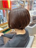 ステップボーンカットカットボブショートハイライト白髪ぼかし
