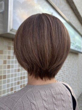 アミックス Hair&Make Amix KOKUSAIHOTEL 大人ショートボブ