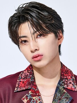 オーシャントーキョー 原宿(OCEAN TOKYO) ニュアンスパーマフェザーパーマコンマバングセンターパート黒髪