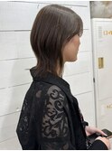 オリーブベージュ