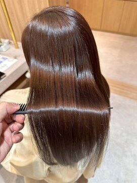 メルク ユニ(merc.uni) 美髪エアリーロング/艶髪トリートメント/ストレート/髪質改善