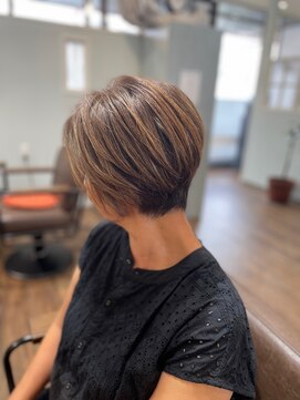 美容室エルカミノ ハンサムショート