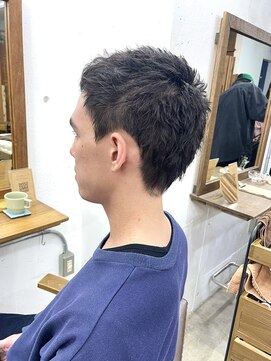 リッカ(RICCA) 刈り上げセンターパート/波巻きツイストスパイラル/恵比寿