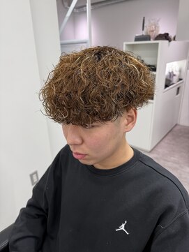 ルースト 南堀江店(ROOST) MEN’S/リバースセンターパート/ニュアンスパーマ/南堀江