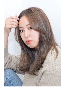 シュールサンク(SuR cinq) ナチュラルロングヘア