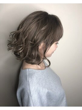 アンダーバーホワイト 阪神西宮店(_WHITE) ブリーチオンミルクティーベージュ