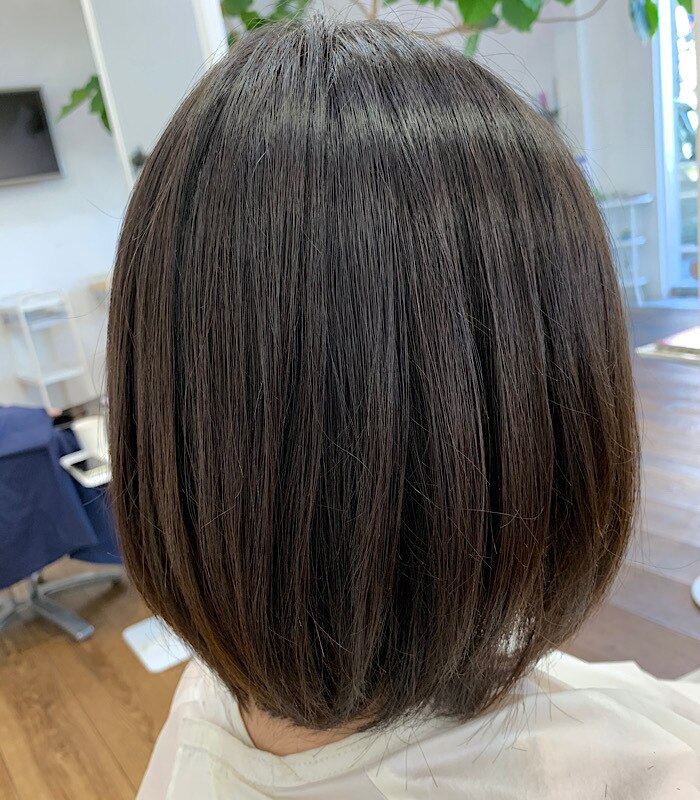 酸性ストレートパーマ 18.5Lv.切れ毛が出ている方に対して真酸性ストレートによる