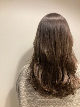 ホットドッグ(Hot Dog) マッシュ/くびれヘア/メルティカラー/プレミアムカラー[平塚]