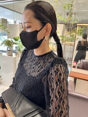 個性派シンプルお呼ばれヘアアレンジ　