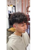 バリカンフェード＋スペインパーマ風