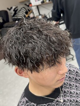 フゥ 宇都宮(FeU) 波巻きスパイラル/メンズパーマ/ツイストスパイラルパーマ