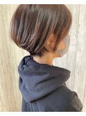 【ひとみ】オトナ可愛いショートボブ×ホリスティックカラー