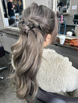 スタイルエイチ(Style‐H) お呼ばれハーフアップ