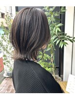 ニュイ(Nuii)&nbsp;大人かわいいミディアムボブ