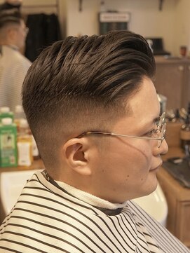 ザ チョップ ショップ ハラジュク(THE CHOP SHOP HARAJUKU) サイドパート　コームオーバー