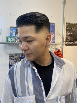 グッドプレイスアンドシング(Good Place&thing) メンズカットフェードスキンフェードバーバー七三分けビジネス