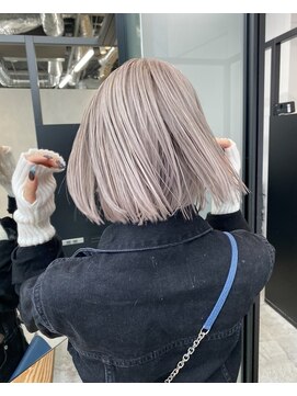 ステン(sten) ピンクカラーハイトーンボブレイヤーボブ透明感カラー