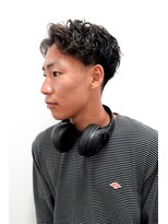 グラシアス(gracias)&nbsp;メンズカットサーフカールフェード刈り上げセンターパート1004