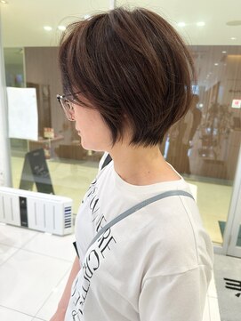 ケンジ 洋光台(KENJE) ゆとりヘネシィーショート×ブラウンベージュ style by 田爪