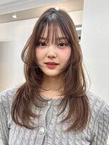 アビー(ABBEY3)&nbsp;レイヤーカットミディアムレイヤー顔まわり銀座ハイレイヤー